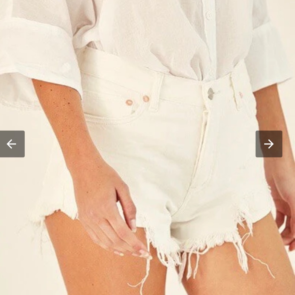 Free People We the Free Loving Good Vibrations Cut Off Shorts White 29